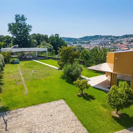 The Ehrlich Essence By Minho's Guest Villa