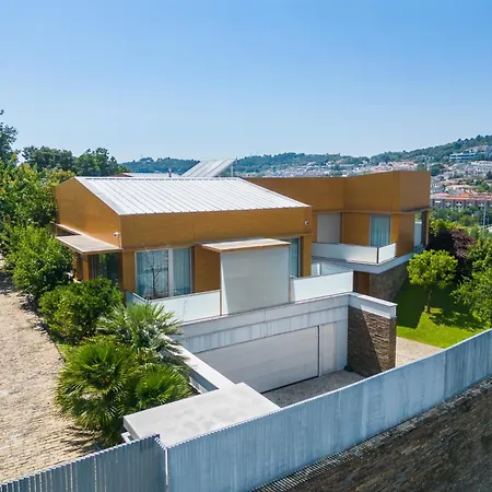 The Ehrlich Essence By Minho's Guest Villa